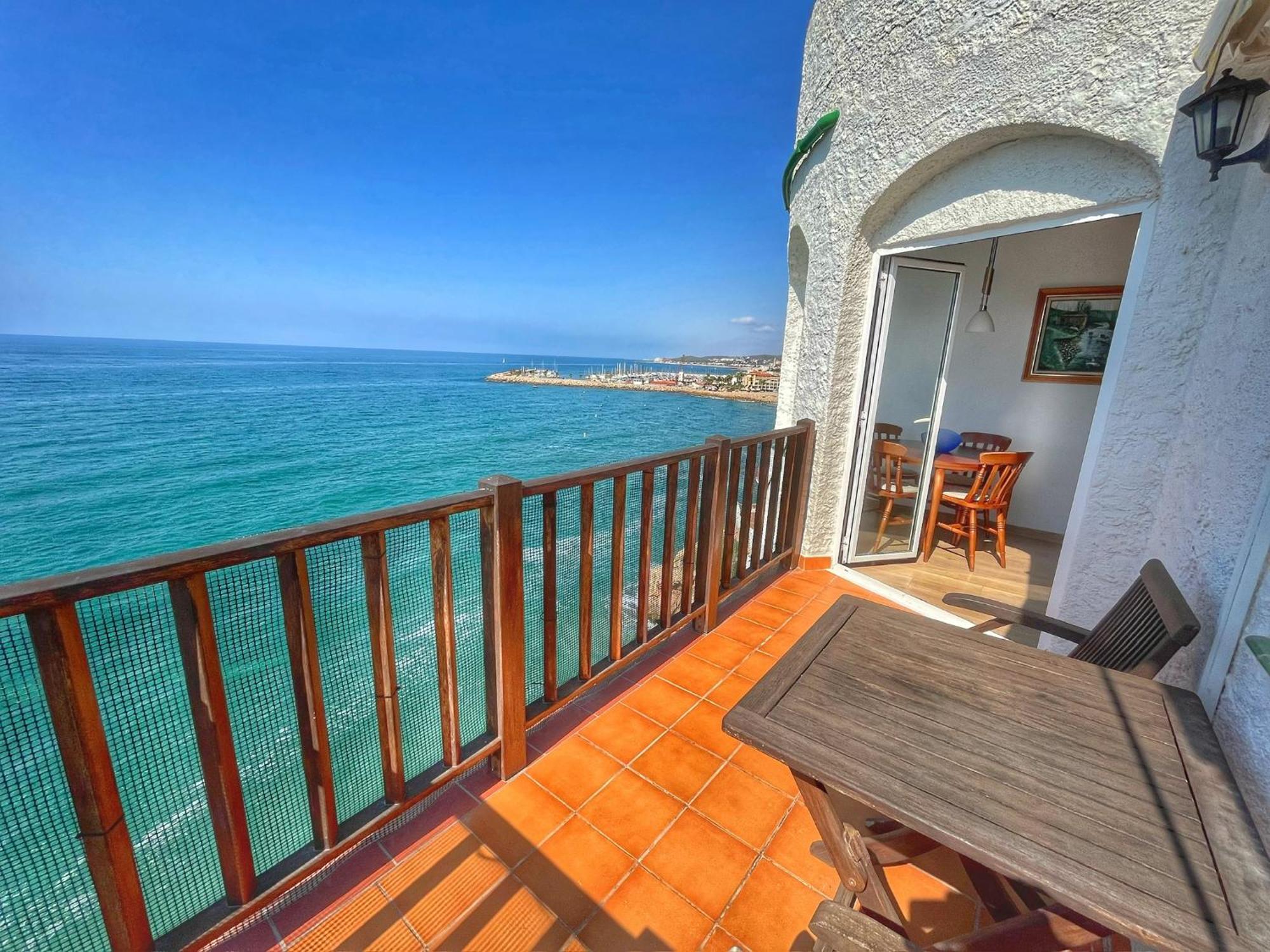 Apartamento En Acantilado Con Wifi Y Aire Acondicionado Sitges Exterior photo